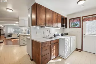 12202 SE Guilford Dr, Milwaukie, OR 97222 - Photo 37