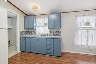 4966 Parsons Ave, Eugene, OR 97402 - Photo 9