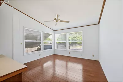 4966 Parsons Ave, Eugene, OR 97402 - Photo 17