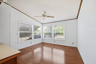 4966 Parsons Ave, Eugene, OR 97402 - Photo 17