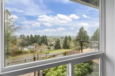 242 NW Walnut Ave, Dundee, OR 97115 - Photo 9