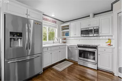 242 NW Walnut Ave, Dundee, OR 97115 - Photo 11