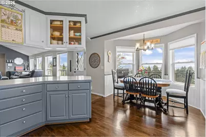 242 NW Walnut Ave, Dundee, OR 97115 - Photo 15