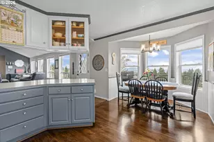 242 NW Walnut Ave, Dundee, OR 97115 - Photo 15