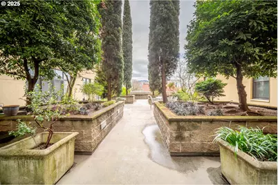 411 NW Flanders St #307, Portland, OR 97209 - Photo 25