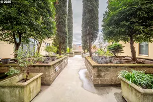 411 NW Flanders St, Portland, OR 97209 - Photo 25