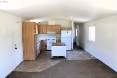 100 Opossum Ln, Myrtle Creek, OR 97457 - Photo 9