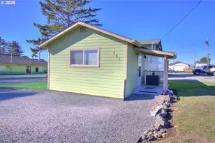 405 Arnold Ln, Brookings, OR 97415 - Photo 37