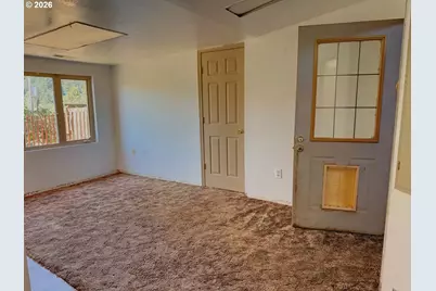 146 1st St, Myrtle Point, OR 97458 - Photo 35