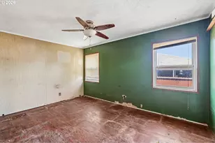 1637 NE 75th Ave, Portland, OR 97213 - Photo 7