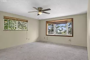 302 Arcadia Dr, Roseburg, OR 97471 - Photo 17