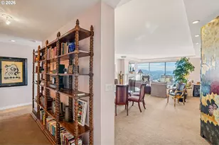 2211 SW 1st Ave, Portland, OR 97201 - Photo 5