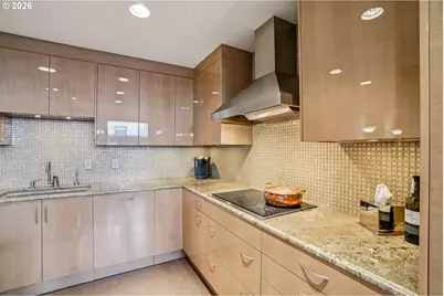 2211 SW 1st Ave #1502, Portland, OR 97201 - Photo 21