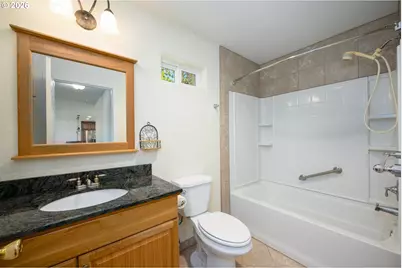 1220 NE Cambrian Ct, Roseburg, OR 97470 - Photo 27
