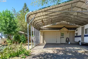 1411 NE Logan St, McMinnville, OR 97128 - Photo 3