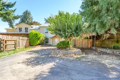 1411 NE Logan St, McMinnville, OR 97128 - Photo 45