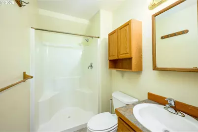 1411 NE Logan St, McMinnville, OR 97128 - Photo 31