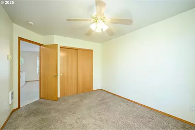 1411 NE Logan St, McMinnville, OR 97128 - Photo 23