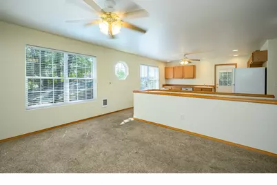 1411 NE Logan St, McMinnville, OR 97128 - Photo 11