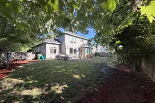 5456 NW Preakness Terrace, Portland, OR 97229 - Photo 3