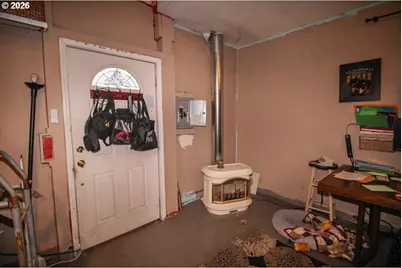 872 E Bridge St, Vernonia, OR 97064 - Photo 25