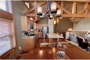 132 E Surfcrest Ave, Cannon Beach, OR 97110 - Photo 9