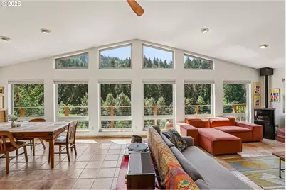 331 Lakeview Rd, White Salmon, WA 98672 - Photo 3