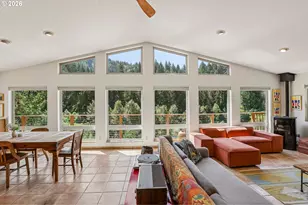 331 Lakeview Rd, White Salmon, WA 98672 - Photo 3