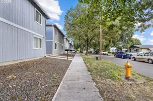 263 20th Ave, Longview, WA 98632 - Photo 9