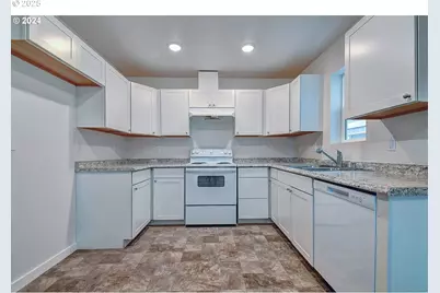 263 20th Ave, Longview, WA 98632 - Photo 3