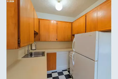 1526 NE 24th Ave #205, Portland, OR 97232 - Photo 11