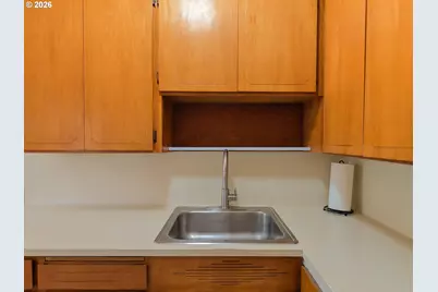 1526 NE 24th Ave #205, Portland, OR 97232 - Photo 9