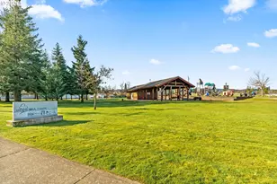 910 S 10th St, Cottage Grove, OR 97424 - Photo 21