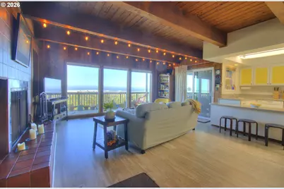 29134 Ellensburg Ave #2, Gold Beach, OR 97444 - Photo 3