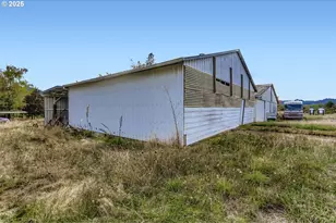 17505 NE Terrys Ln, Newberg, OR 97132 - Photo 17