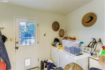 17505 NE Terrys Ln, Newberg, OR 97132 - Photo 15