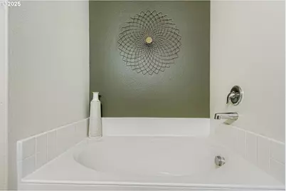 900 Bear Creek Dr, Molalla, OR 97038 - Photo 21