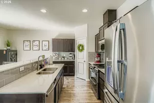 900 Bear Creek Dr, Molalla, OR 97038 - Photo 13