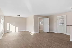 346 S Main, Warrenton, OR 97146 - Photo 17