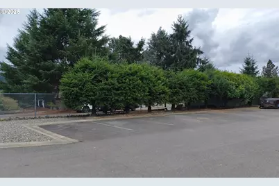 180 Twin Oaks Loop, Winston, OR 97496 - Photo 15