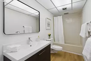 2211 SW 1st Ave, Portland, OR 97201 - Photo 31