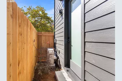 2081 SE Harold St #1, Portland, OR 97202 - Photo 17