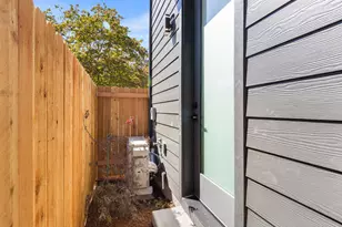 2081 SE Harold St, Portland, OR 97202 - Photo 17