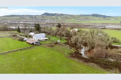 383 Brumbach Rd, Roseburg, OR 97470 - Photo 9