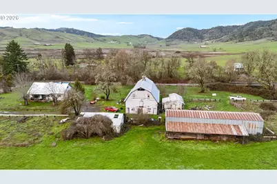 383 Brumbach Rd, Roseburg, OR 97470 - Photo 1