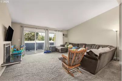 10090 SW Beaverton Hillsdale Hwy #13, Beaverton, OR 97005 - Photo 3