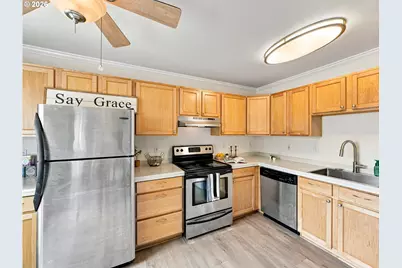 7007 N Burlington Ave, Portland, OR 97203 - Photo 9