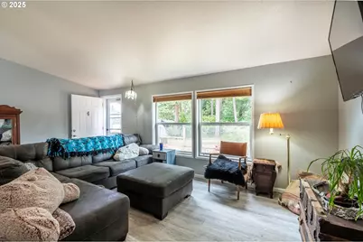 91382 Grinnell Ln, Coos Bay, OR 97420 - Photo 5