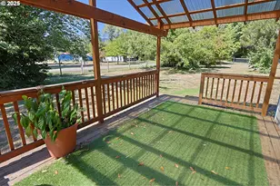 60031 Fairview Rd, Coquille, OR 97423 - Photo 13