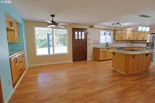 60031 Fairview Rd, Coquille, OR 97423 - Photo 7